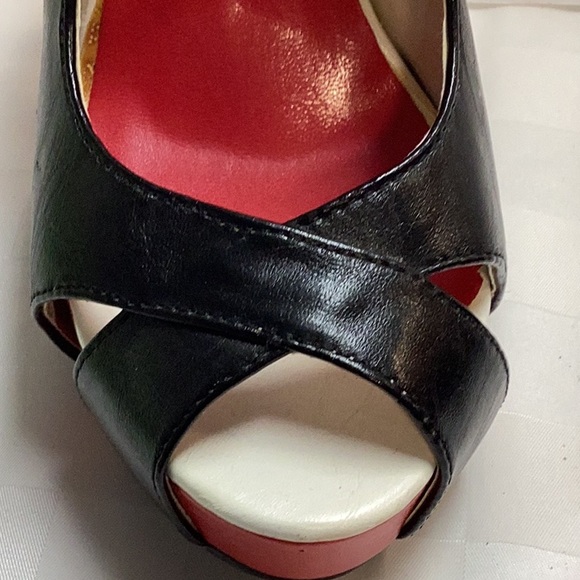 CR Collection, size 6.5, black,red,white 5.5” heels - Picture 4 of 4